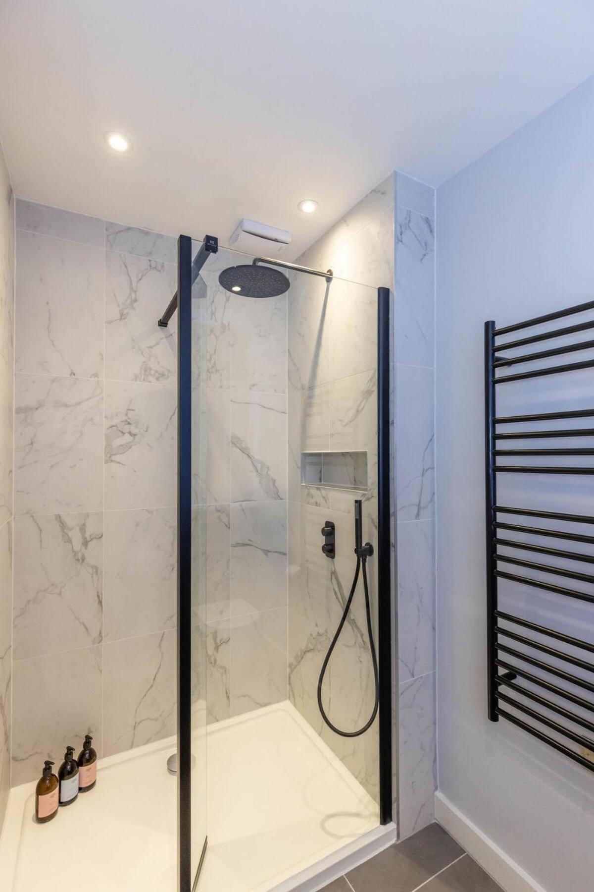 Dragon Suites - Ladon Suite - 2 Bed City Centre Luxury Apartment Edimburgo Exterior foto